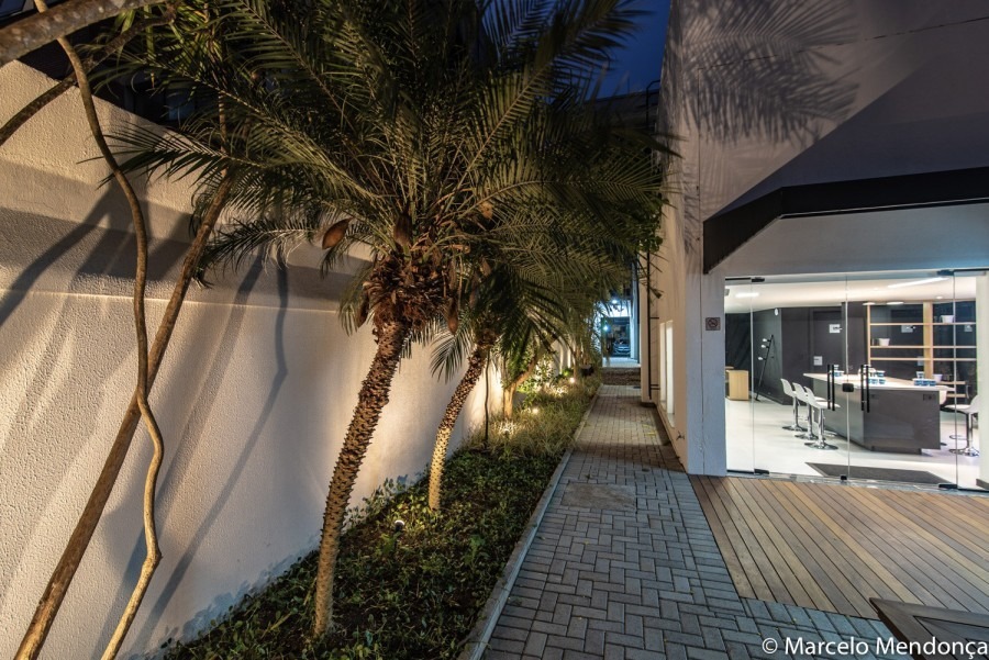 Vantagens de usar lâmpadas de LED e luminárias com LED em condomínios